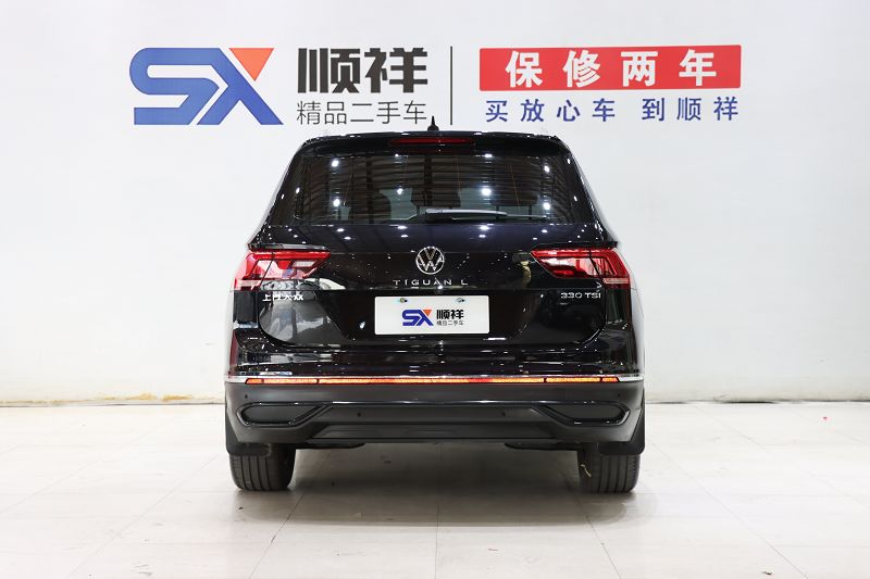 大众 途观L 2024款 出众款 300TSI 自动两驱龙腾版