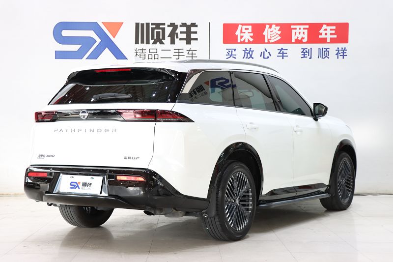 日产 探陆 2024款 380VC-TURBO 四驱智驾版 7座