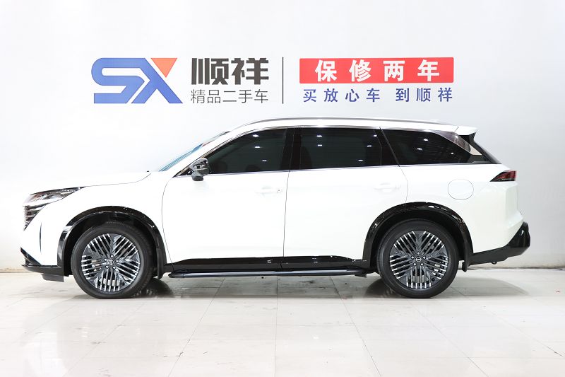 日产 探陆 2024款 380VC-TURBO 四驱智驾版 7座