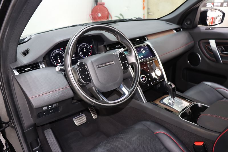 路虎 发现运动版 2020款 249PS R-Dynamic 性能科技版 7座