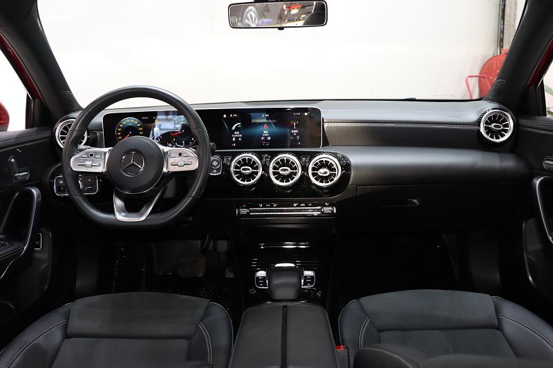 奔驰A级 2020款 A 200 L 运动轿车