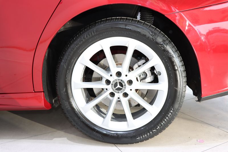 奔驰A级 2020款 A 200 L 运动轿车