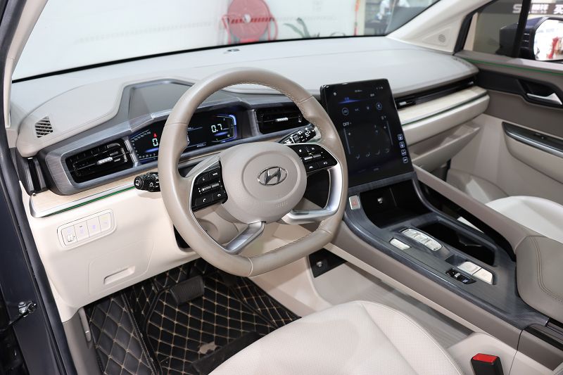 现代 库斯途 2021款 270TGDi 尊贵版 LUX