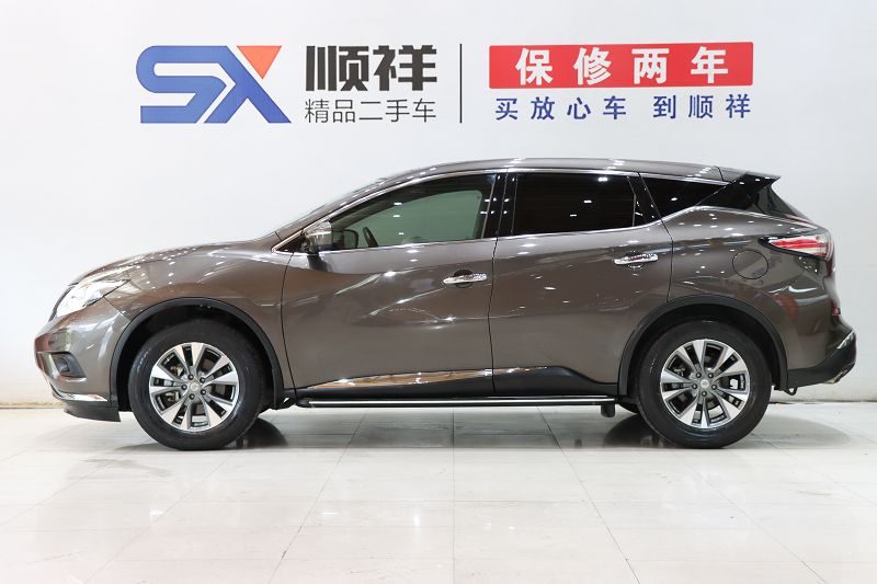 日产 楼兰 2021款 2.5L XL Plus 两驱智联领先版