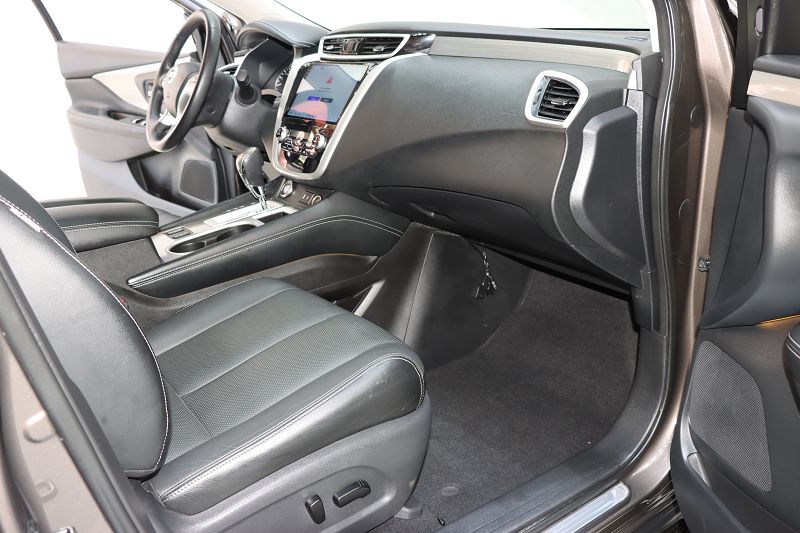 日产 楼兰 2021款 2.5L XL Plus 两驱智联领先版