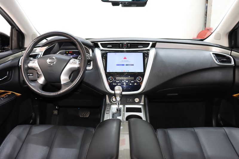 日产 楼兰 2021款 2.5L XL Plus 两驱智联领先版