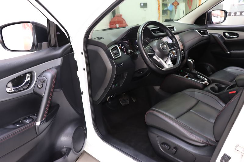 日产 逍客 2021款 2.0L CVT豪华版 国VI