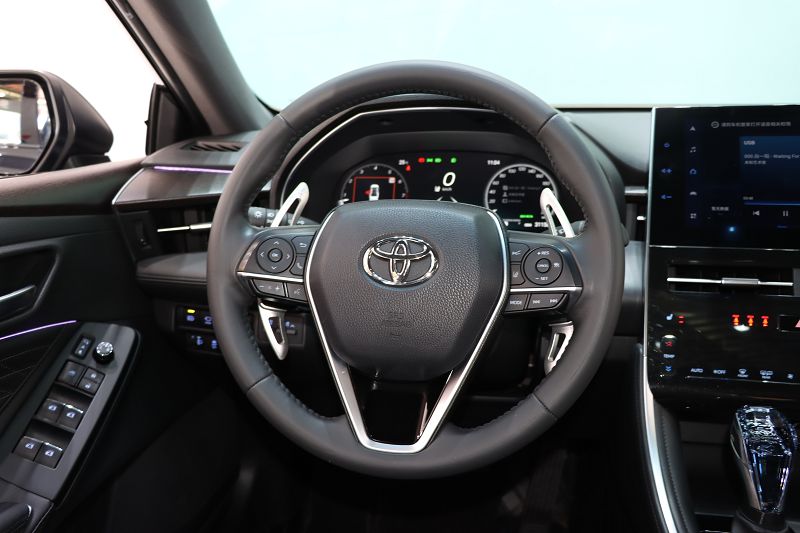 丰田亚洲龙 2022款 2.5L Touring尊贵版