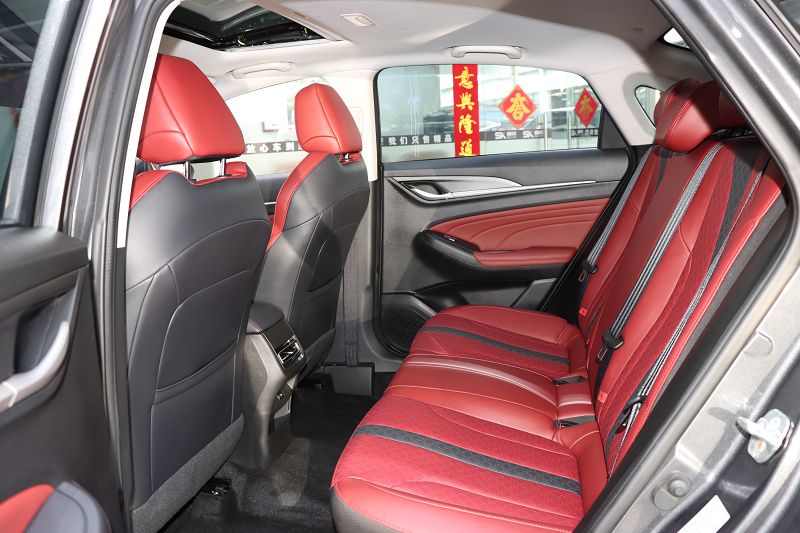 长安 逸动 2021款 PLUS 蓝鲸NE 1.4T GDI DCT尊贵型 国VI