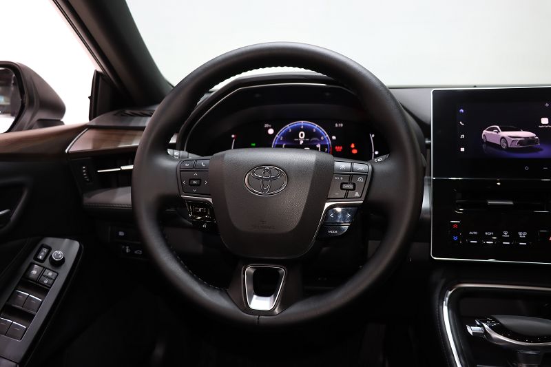 丰田 亚洲龙 2024款 2.0L 进取版