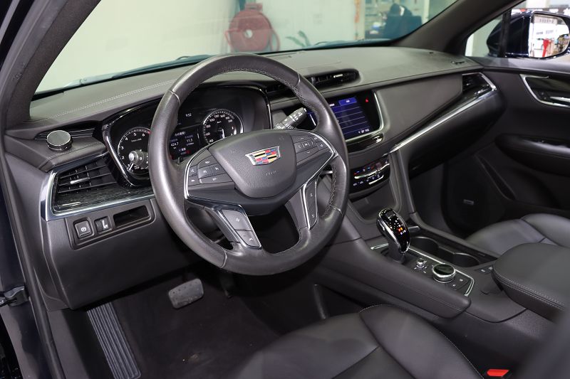 凯迪拉克XT5 2022款 2.0T 两驱豪华型 国VI