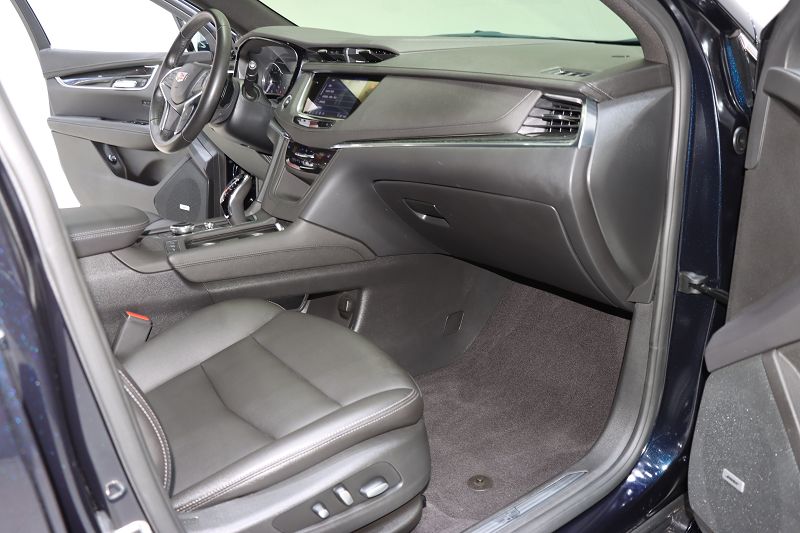 凯迪拉克XT5 2022款 2.0T 两驱豪华型 国VI