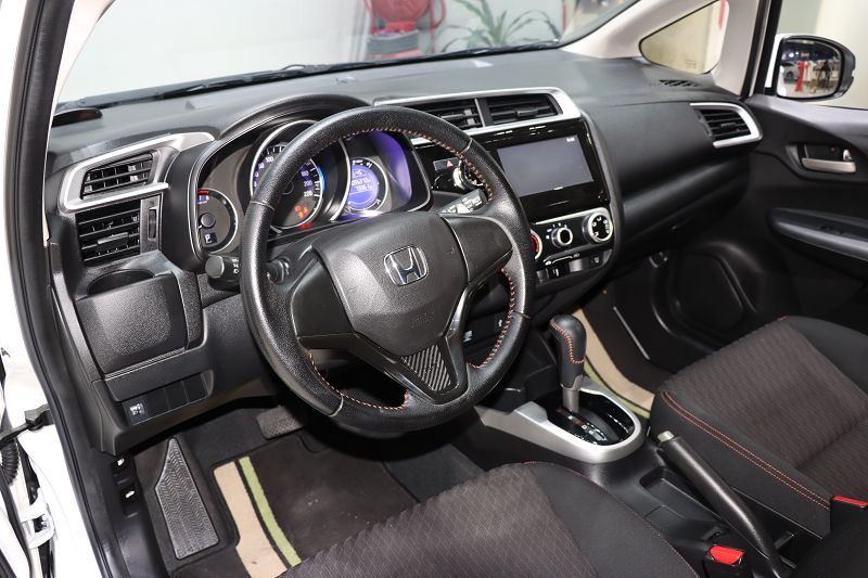 本田 飞度 2018款 1.5L CVT潮跑+版