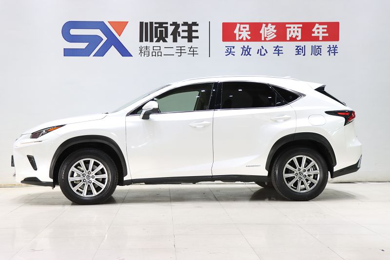 雷克萨斯NX 2017款 300h 前驱 锋尚版