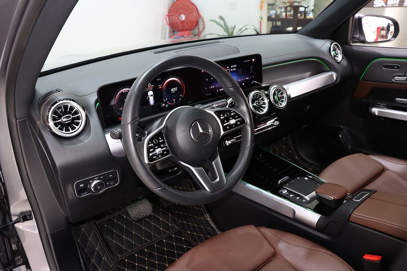 奔驰GLB级 2022款 GLB 200 时尚型