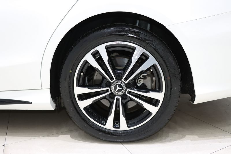 奔驰C级 2019款 C 260 运动版