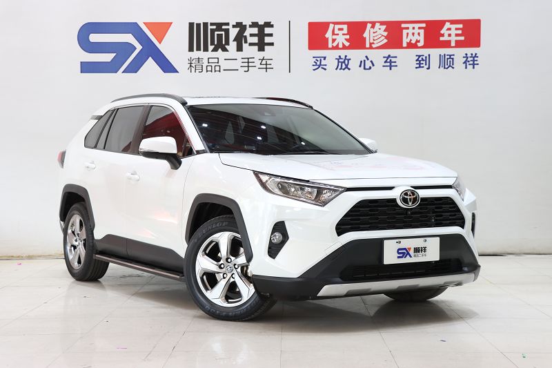 丰田 RAV4荣放 2022款 2.0L CVT两驱风尚版