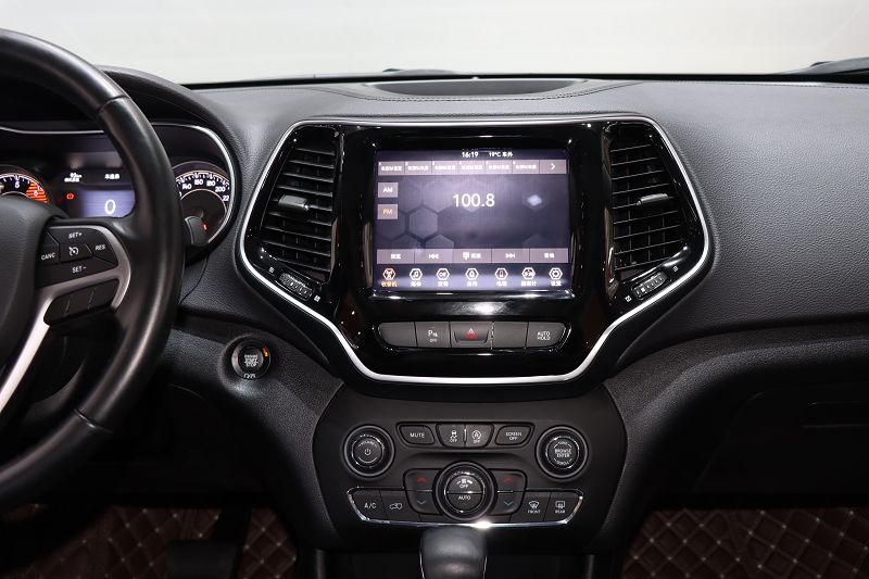 Jeep 自由光 2019款 2.0T 两驱智享版 国V