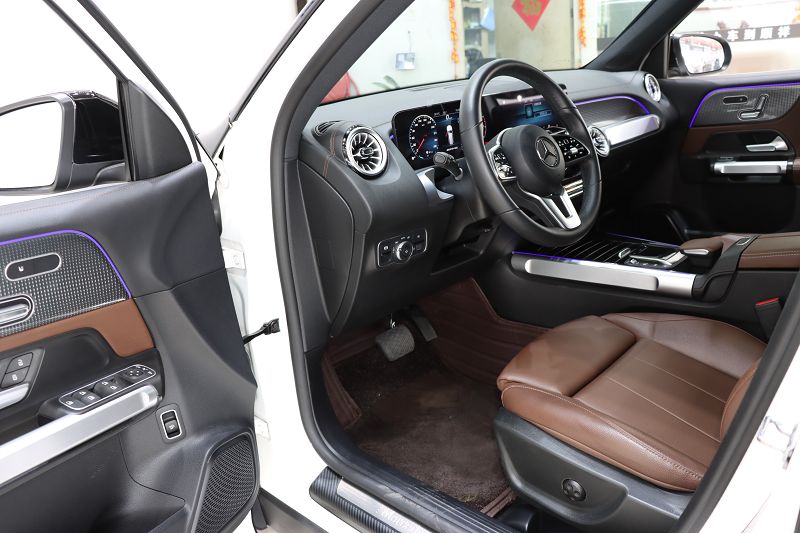 奔驰GLB级 2022款 GLB 220 时尚型