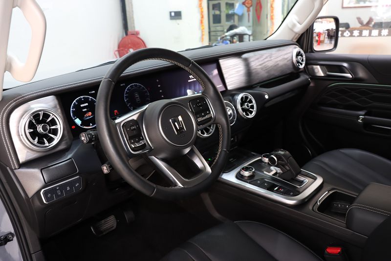 坦克300 2021款 越野版 2.0T 征服者