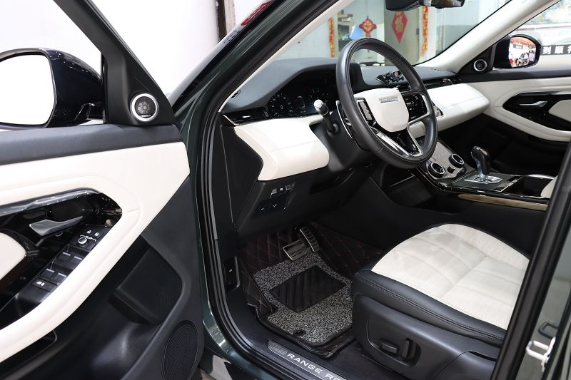 路虎 揽胜极光 2021款 极光L 249PS R-Dynamic First edition 首发版