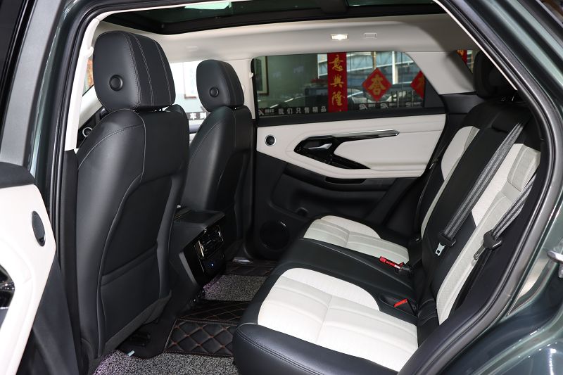 路虎 揽胜极光 2021款 极光L 249PS R-Dynamic First edition 首发版