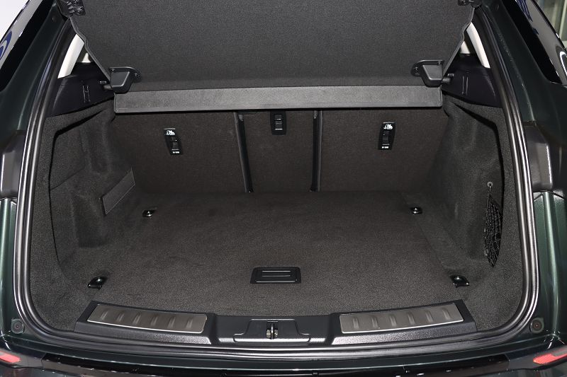 路虎 揽胜极光 2021款 极光L 249PS R-Dynamic First edition 首发版