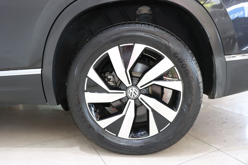 大众 探岳 2021款 330TSI 两驱30周年纪念版