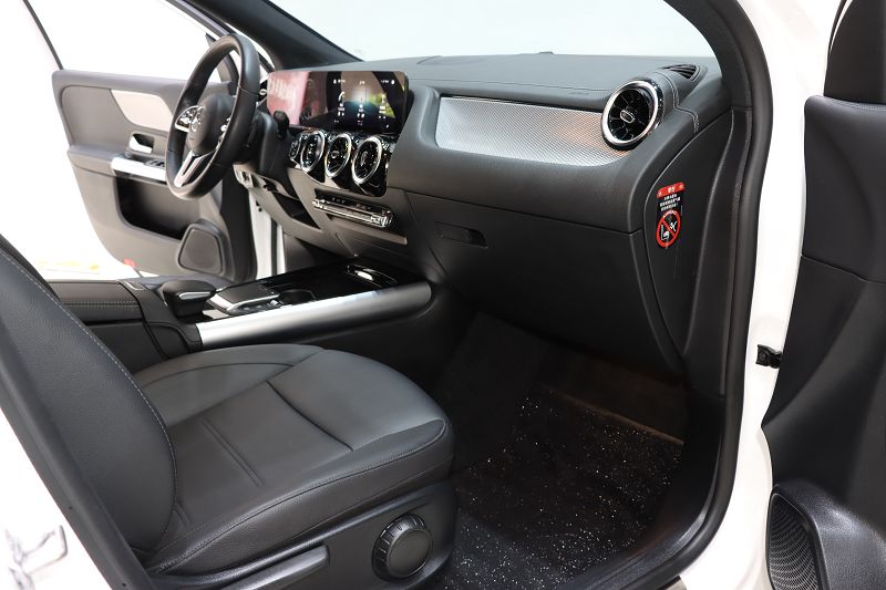 奔驰GLA级 2022款 改款二 GLA 200