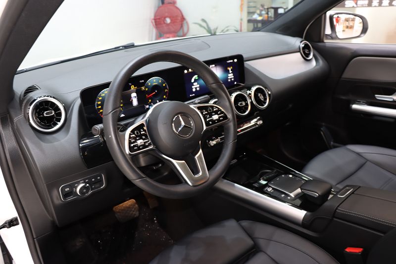 奔驰GLA级 2022款 改款二 GLA 200