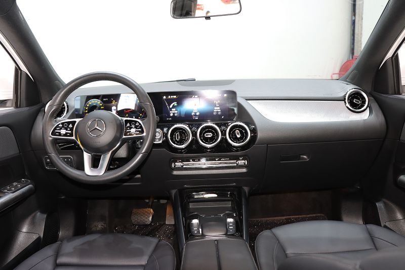 奔驰GLA级 2022款 改款二 GLA 200