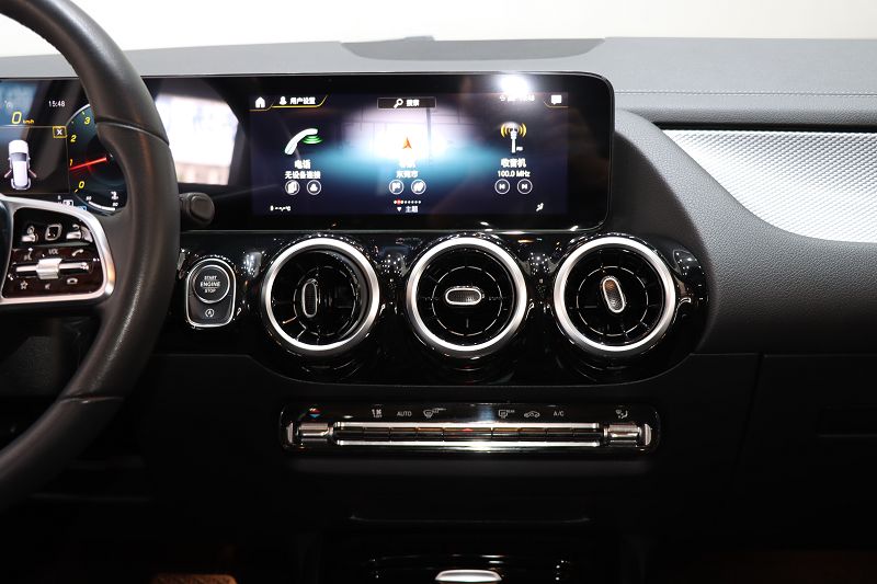 奔驰GLA级 2022款 改款二 GLA 200