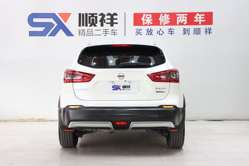 日产 逍客 19款 2.0L CVT豪华