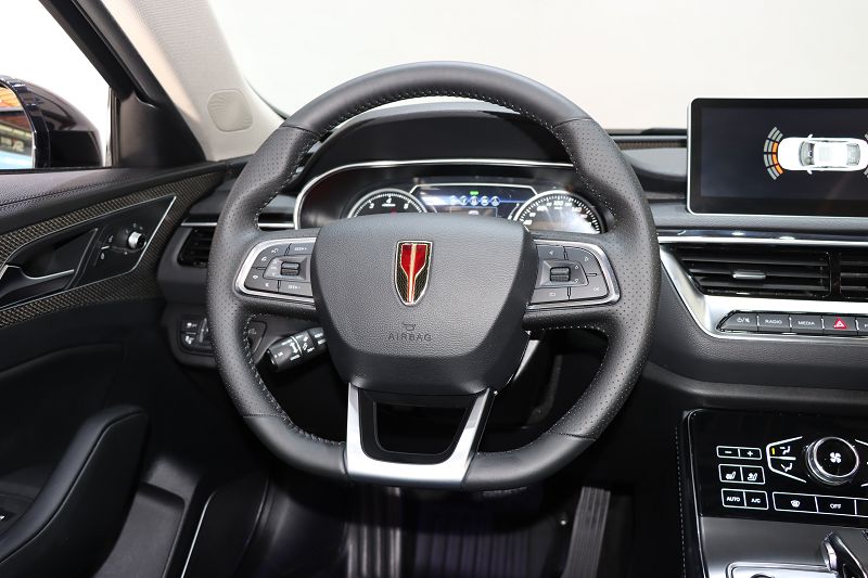 红旗H5 2020款 1.8T 自动智联旗畅版