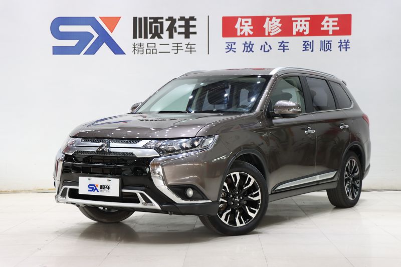 三菱 欧蓝德 2019款 2.4L 四驱致享版 5座 国VI