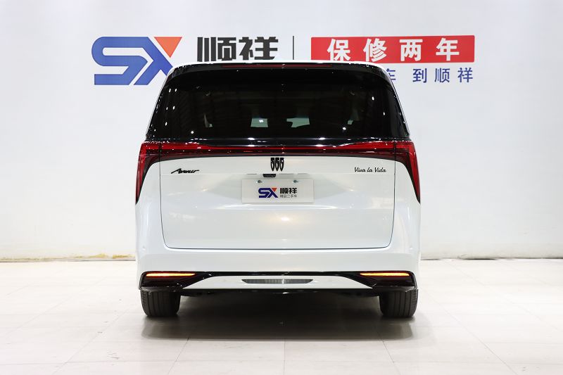 别克 世纪 2023款 2.0T 七座蕴世版