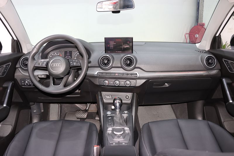 奥迪Q2L 2018款 35TFSI 上市专享版 国VI