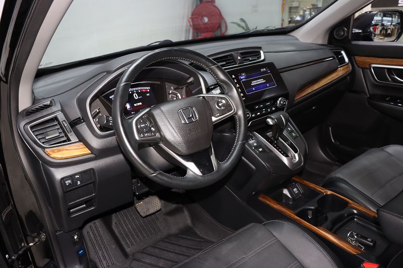 本田CR-V 2019款 耀目版plus 240TURBO CVT两驱风尚版 国VI