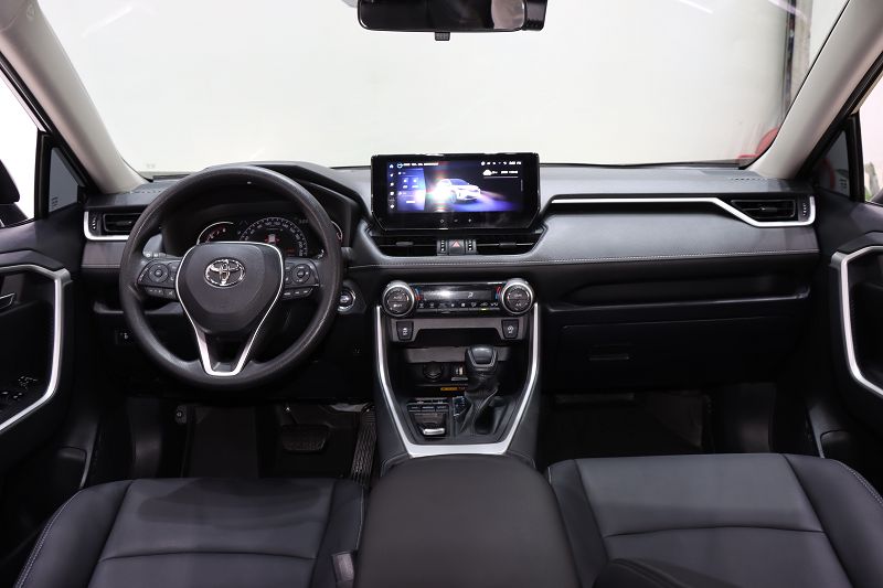 丰田 RAV4荣放 2023款 2.0L CVT两驱风尚版