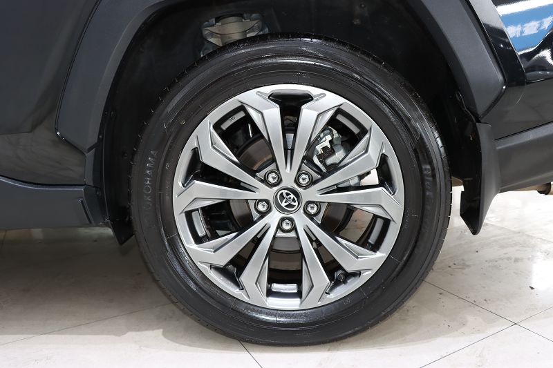 丰田 RAV4荣放 2023款 2.0L CVT两驱风尚版