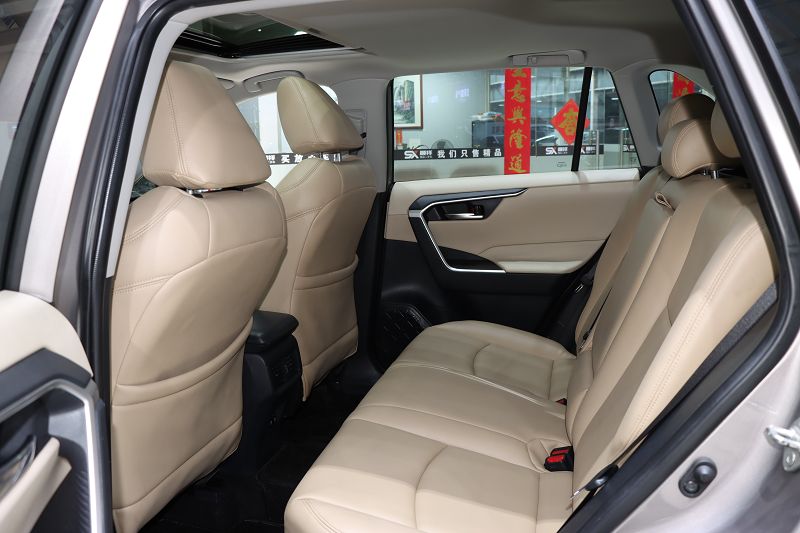 丰田 RAV4荣放 2020款 2.0L CVT两驱风尚版