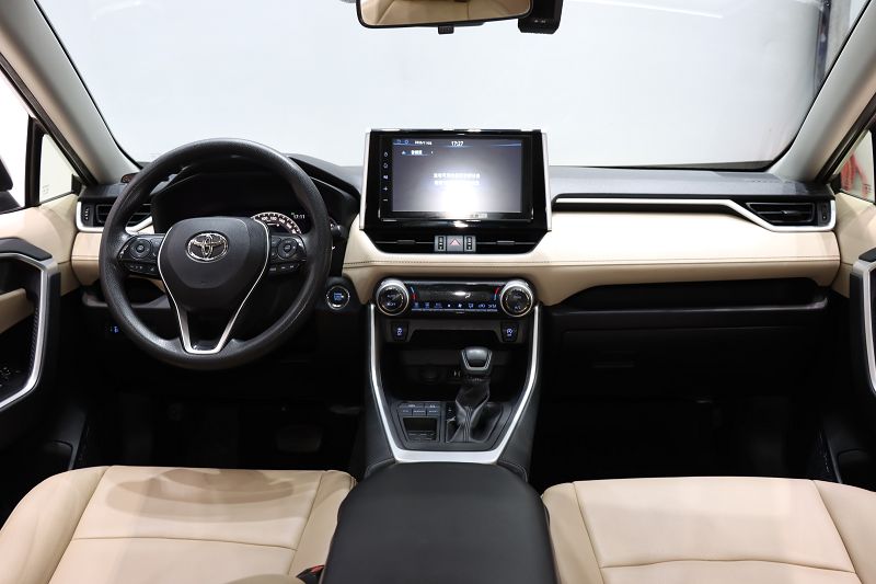 丰田 RAV4荣放 2020款 2.0L CVT两驱风尚版