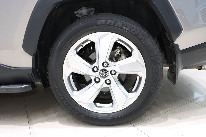 丰田 RAV4荣放 2020款 2.0L CVT两驱风尚版