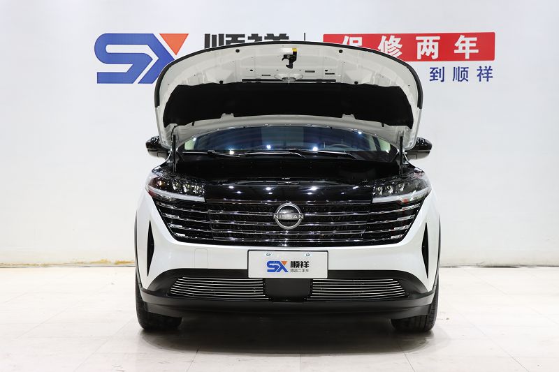 日产 探陆 2024款 380VC-TURBO 两驱智悦版 6座