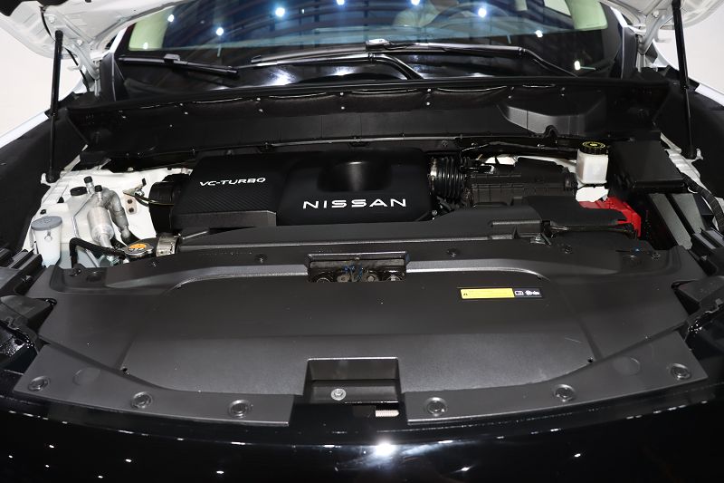 日产 探陆 2024款 380VC-TURBO 两驱智悦版 6座