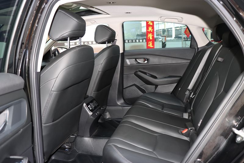 本田 英仕派 2023款 260TURBO 精致版