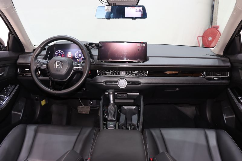 本田 英仕派 2023款 260TURBO 精致版