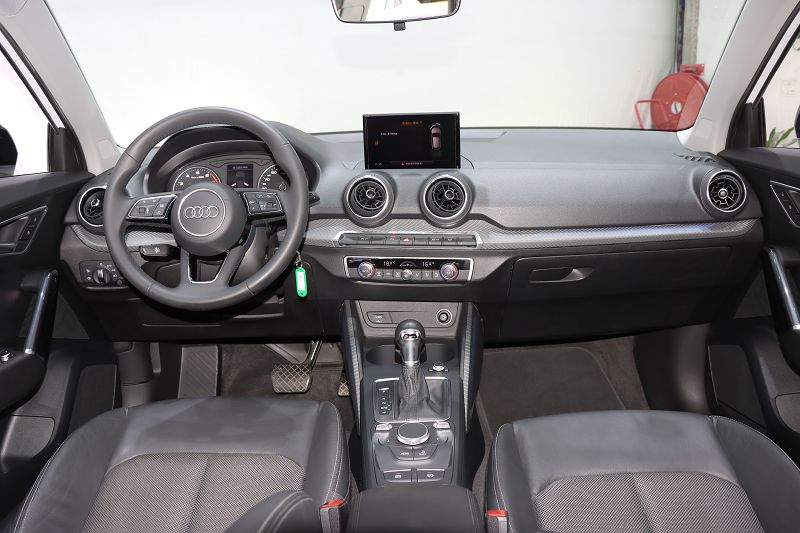 奥迪Q2L 2018款 35TFSI 时尚动感型 国VI