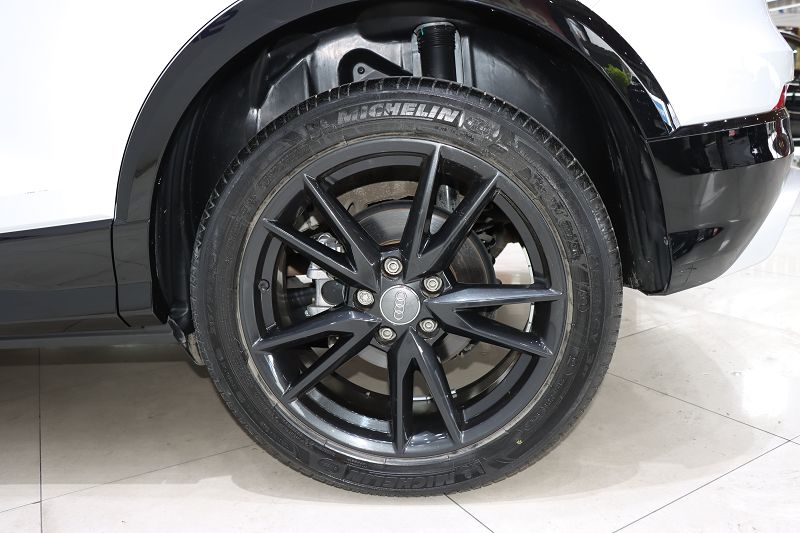 奥迪Q2L 2018款 35TFSI 时尚动感型 国VI