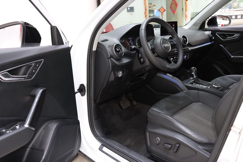 奥迪Q2L 2018款 35TFSI 时尚动感型 国VI